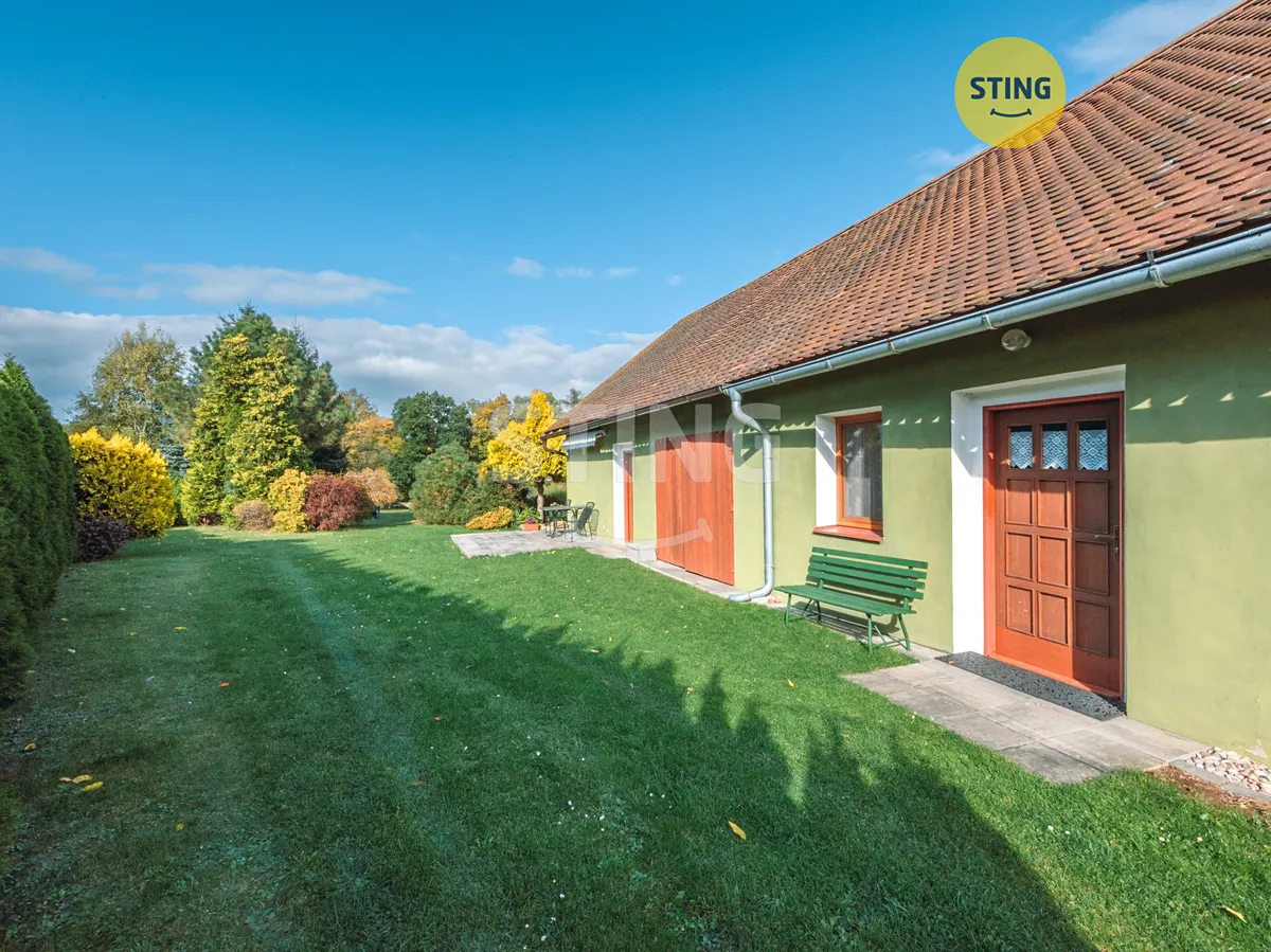 Prodej rodinného domu 148 m², pozemek 1912 m²